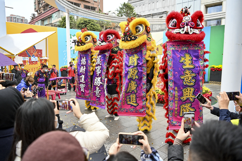 廣州最新醒獅表演，傳統(tǒng)藝術(shù)的璀璨再現(xiàn)，廣州醒獅表演，傳統(tǒng)藝術(shù)的華麗再現(xiàn)